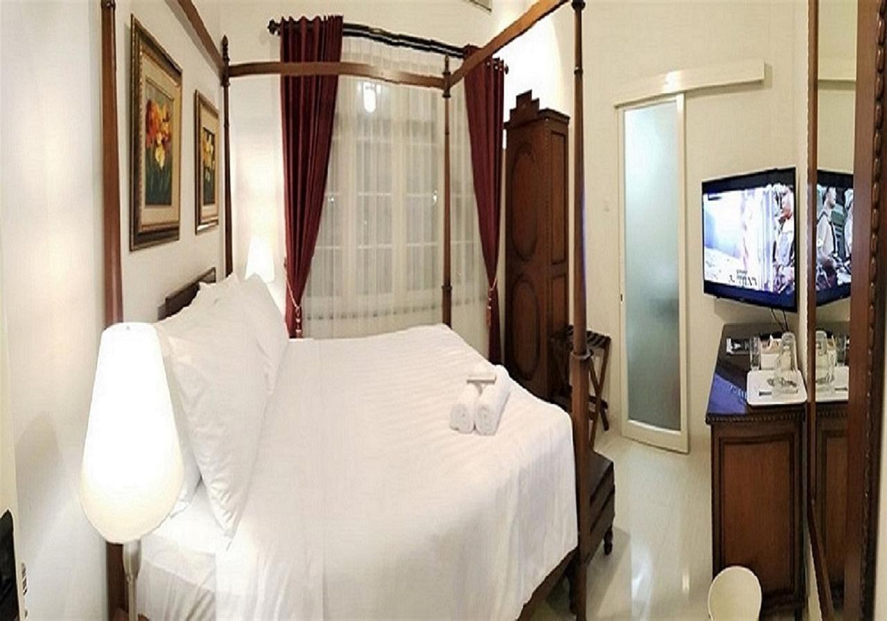 Front One Boutique Baluran Malang Hotel Eksteriør billede