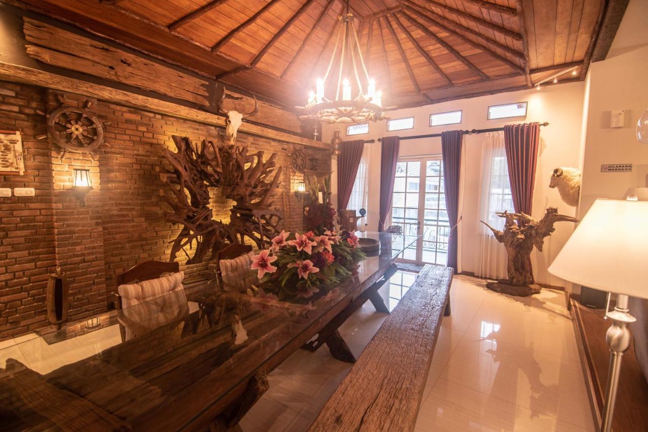 Front One Boutique Baluran Malang Hotel Eksteriør billede